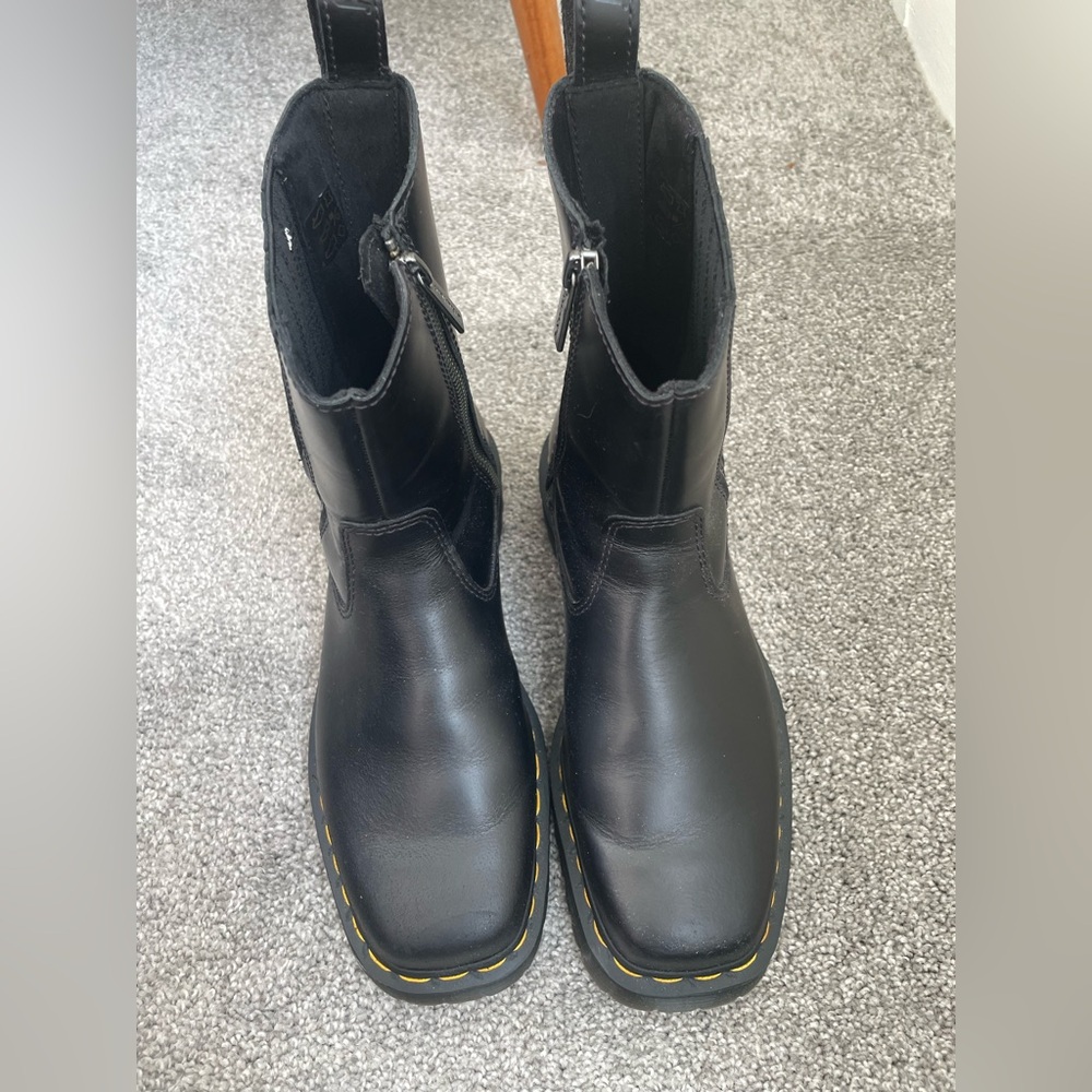 DR. MARTENS Amaayah Lo Womens Leather Boots